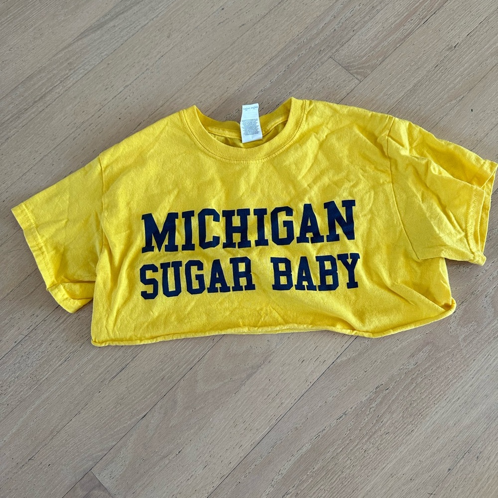 University of Michigan cropped yellow tailgate tee